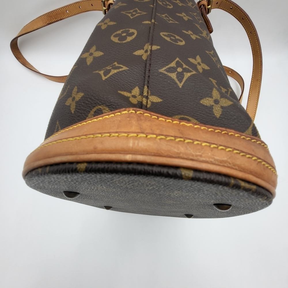 Louis Vuitton Monogram GM Bucket Shoulder Bag, Authentic..!! - Picture 13 of 16